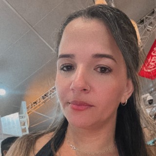 VÂNIA AMORIM